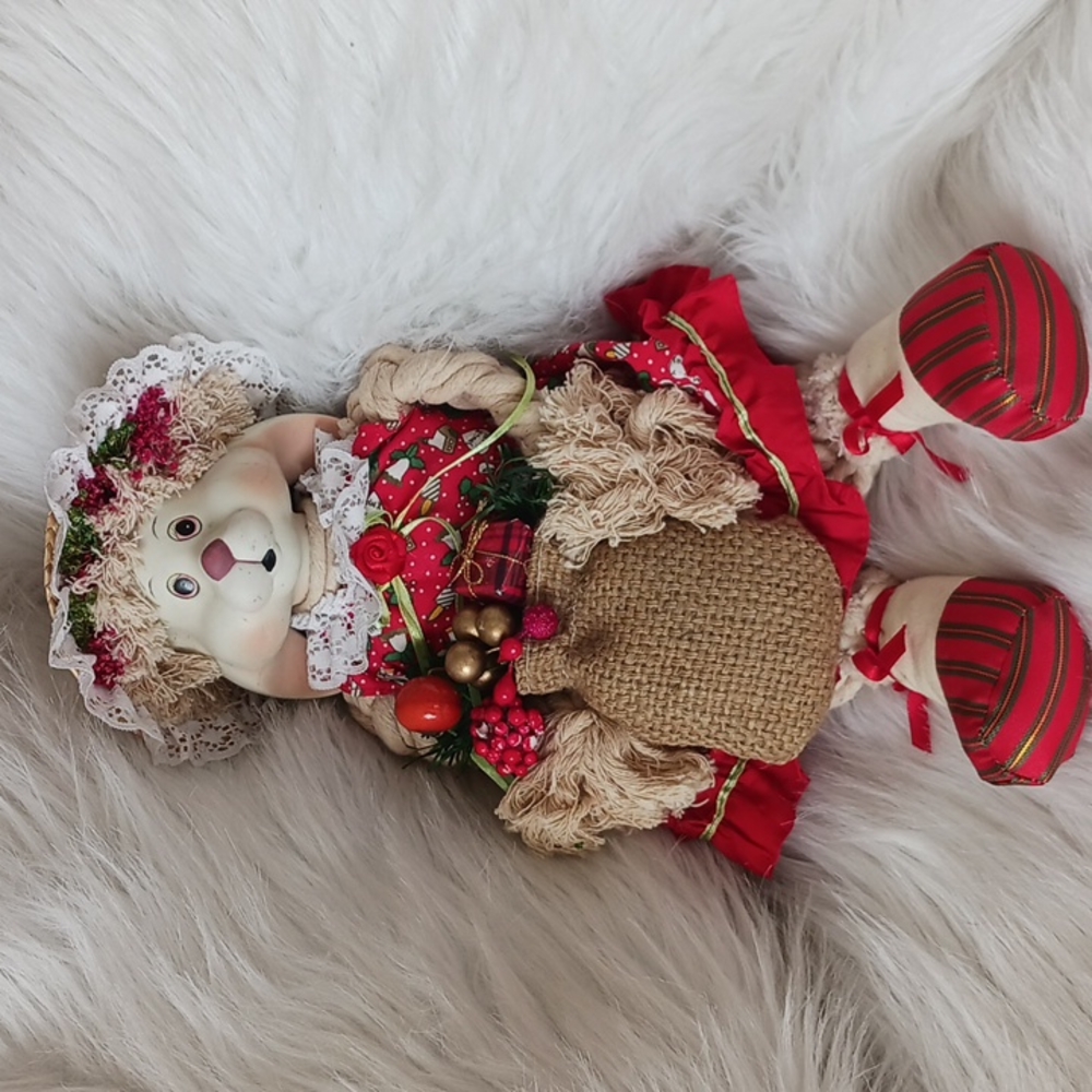 Vintage Bunny House of Lloyd Flossie from Christmas Around the World